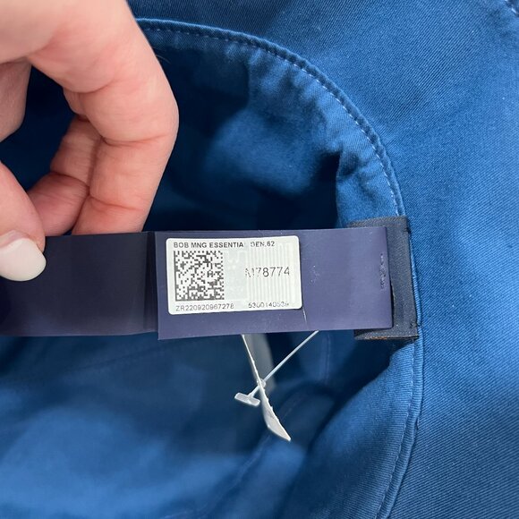 $705 Louis Vuitton 2020 Blue Monogram Reversible Essential Cotton Bucket Hat 62 - Picture 11 of 12
